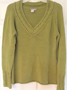 Isabella Bird Olive Green V-Neck Knit Sweater Size L